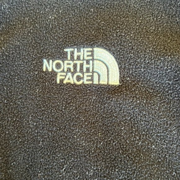 The north face men’s small black fleece with front zipper - Picture 3 of 5